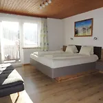 Haus Bergfried Apartamento