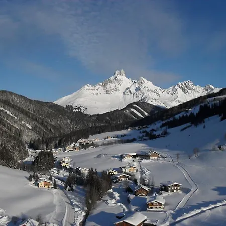 Haus Bergfried Apartman *